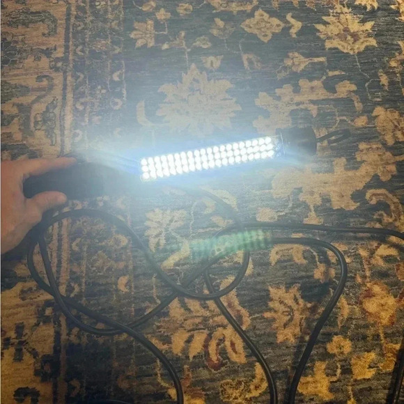 Craftsman Work Light with 60 LED Lights #73903 BUILT IN HOOK - Picture 4 of 12